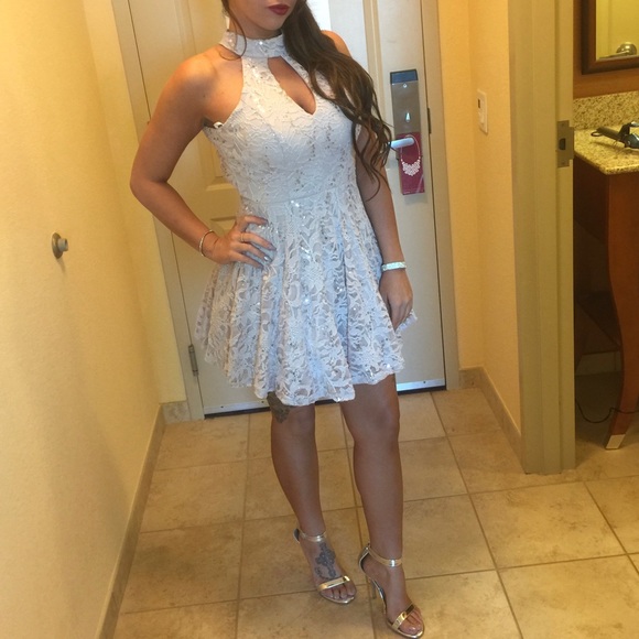 Windsor Dress - Picture 3 of 7